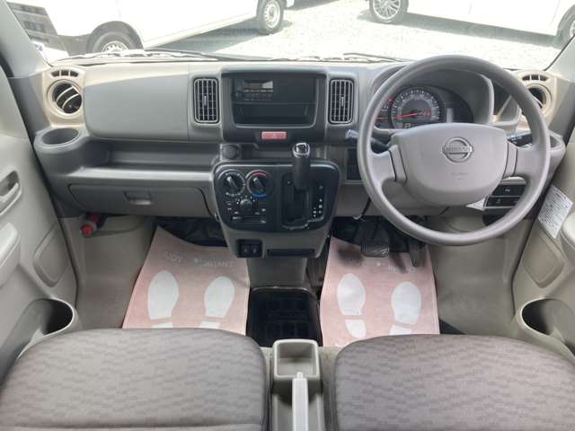 Nissan NV100 Clipper 10