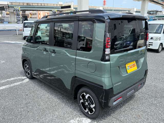 Mitsubishi Delica Mini 11