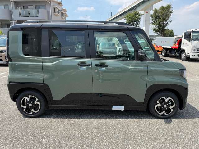 Mitsubishi Delica Mini 8