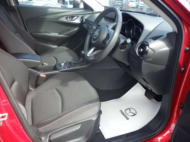 Mazda CX-3 11