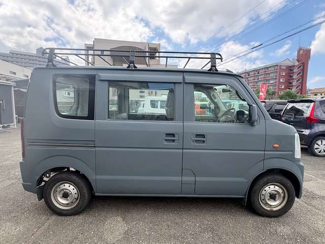 Suzuki Every 8