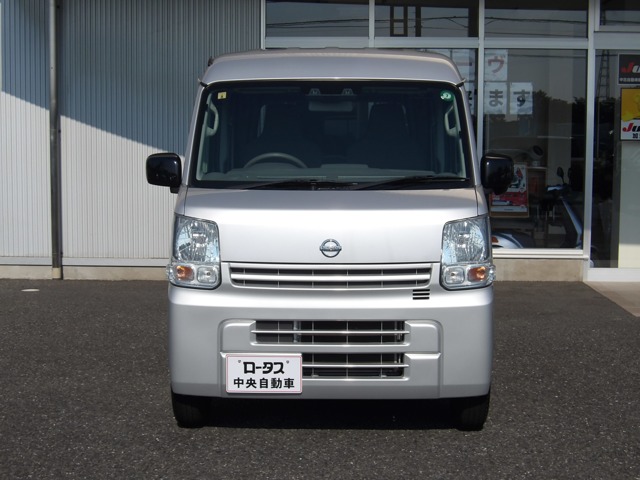 Nissan NV100 Clipper 2