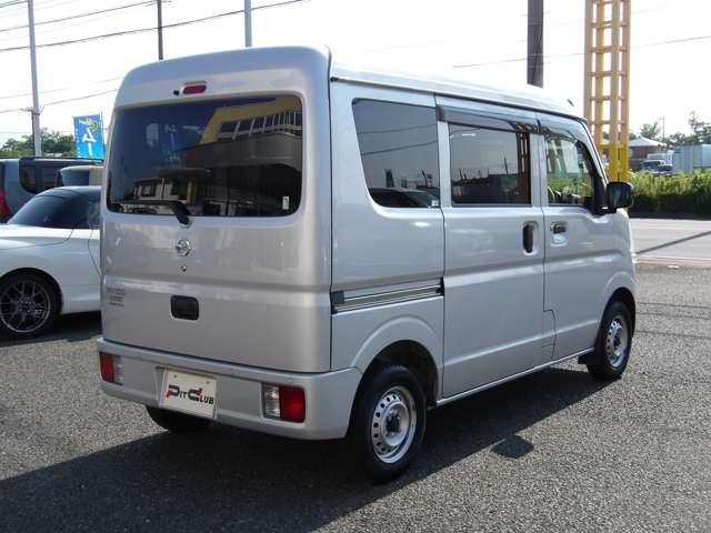 Nissan NV100 Clipper 5