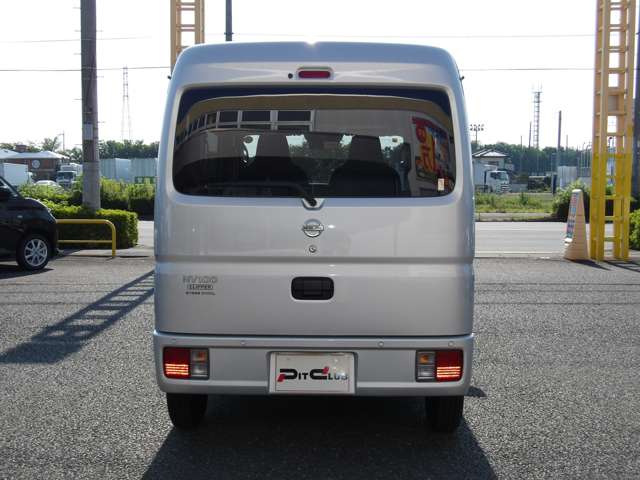 Nissan NV100 Clipper 6