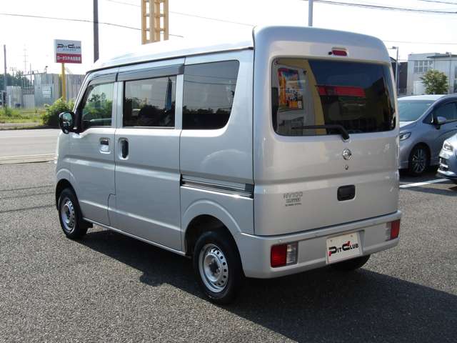Nissan NV100 Clipper 7