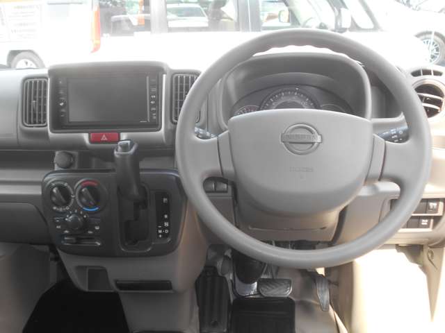 Nissan NV100 Clipper 9