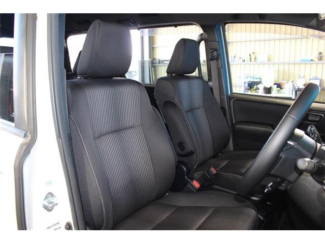 Toyota Voxy 11