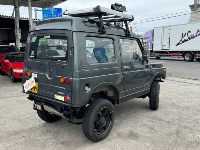 Suzuki Jimny 7