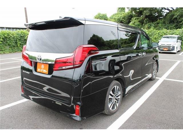 Toyota Alphard 11