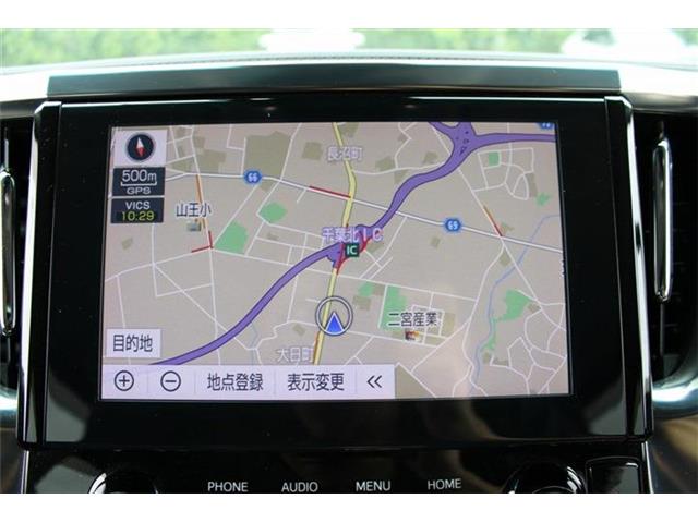Toyota Alphard 3