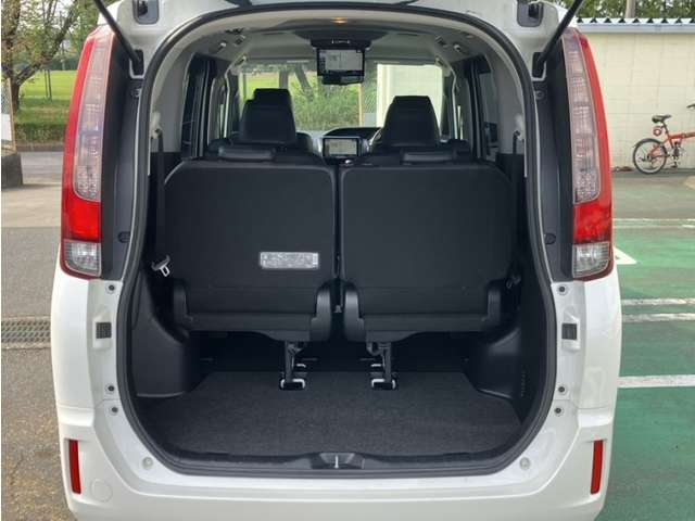 Toyota Esquire 7