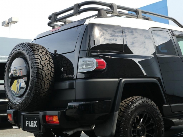 Toyota FJ Cruiser 12