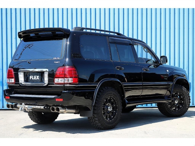 Toyota Land Cruiser Cygnus 3