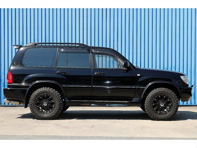 Toyota Land Cruiser Cygnus 7