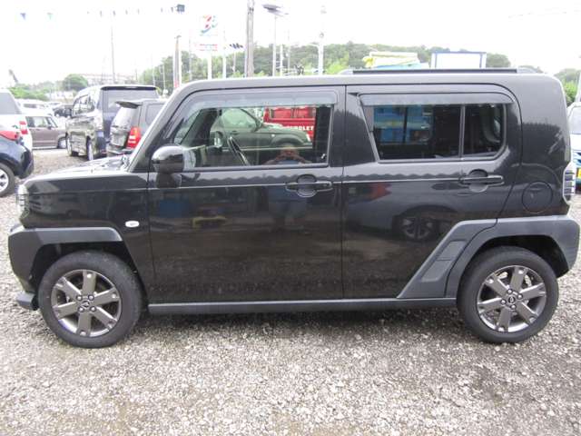 Daihatsu Taft 3