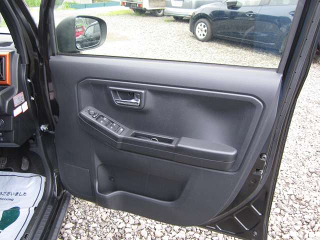 Daihatsu Taft 9