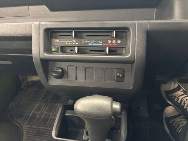 Daihatsu Hijet Truck 6