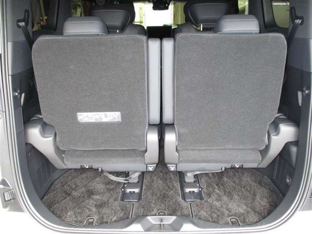 Toyota Alphard 11