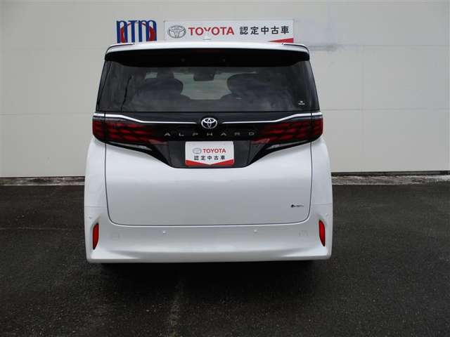 Toyota Alphard 5