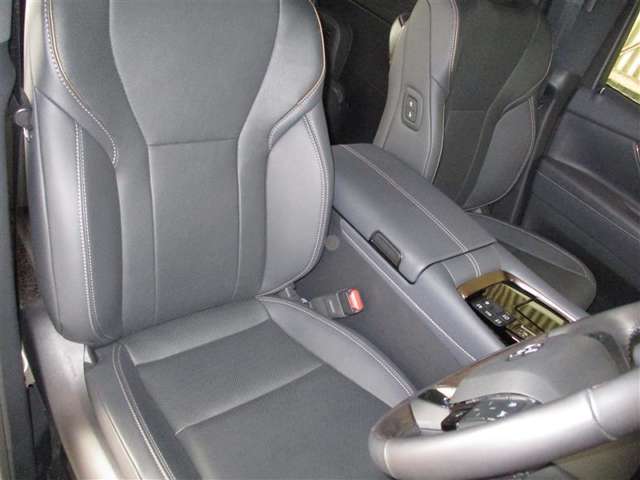 Toyota Alphard 8