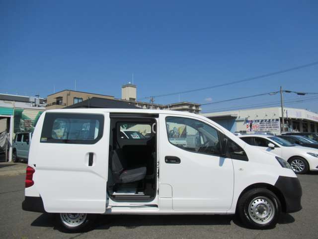 Mitsubishi Delica Van 6