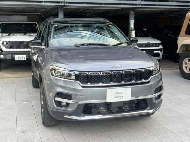 Jeep Commander 6