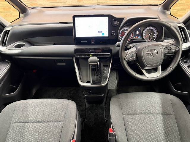 Toyota Noah 2