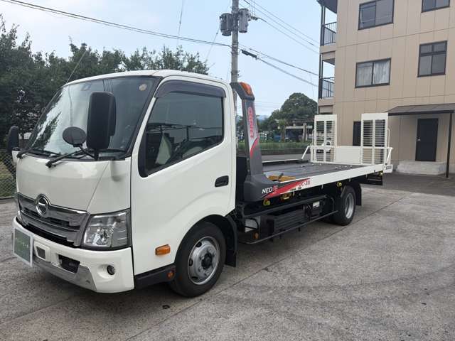 Hino Dutro 2
