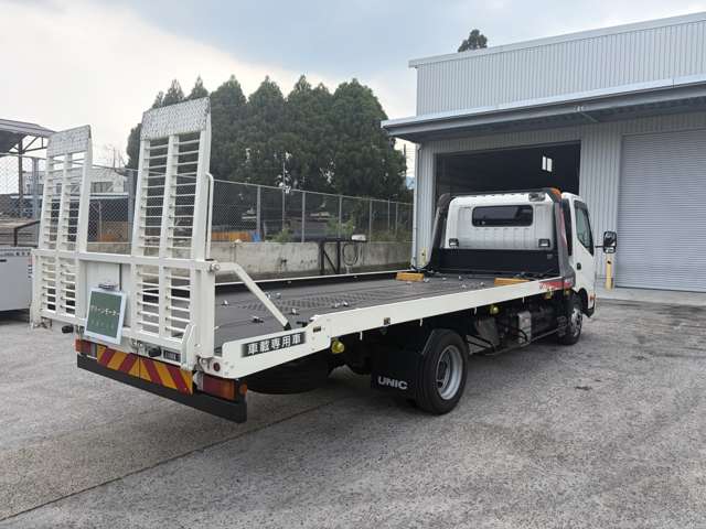 Hino Dutro 6