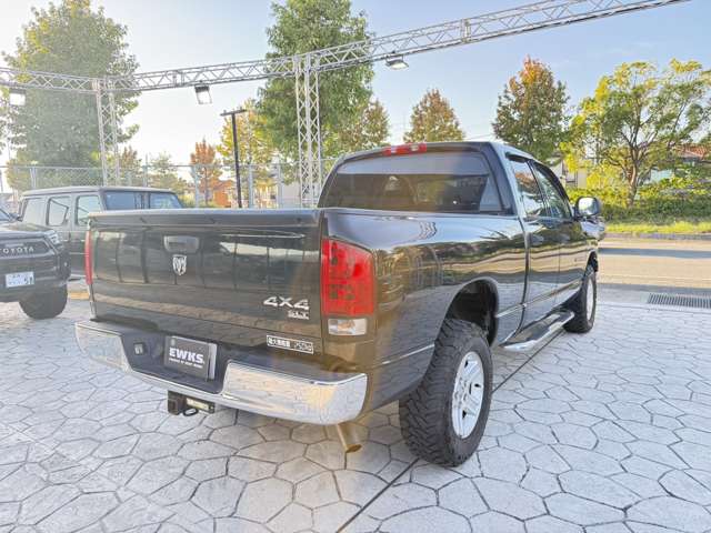 Dodge Ram 4