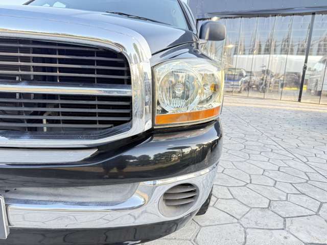 Dodge Ram 9