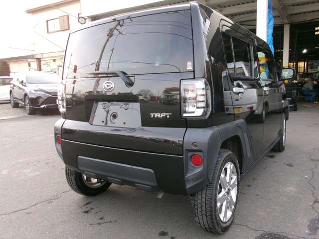 Daihatsu Taft 3