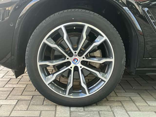BMW X4 8