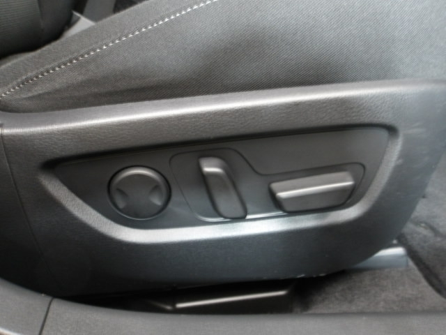 Mazda CX-30 8
