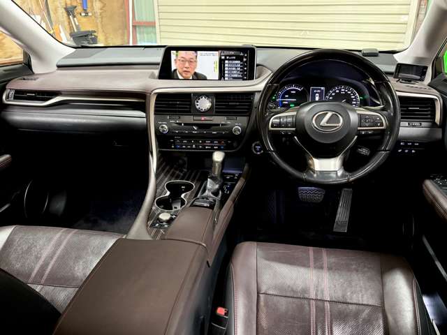 Lexus RX 9