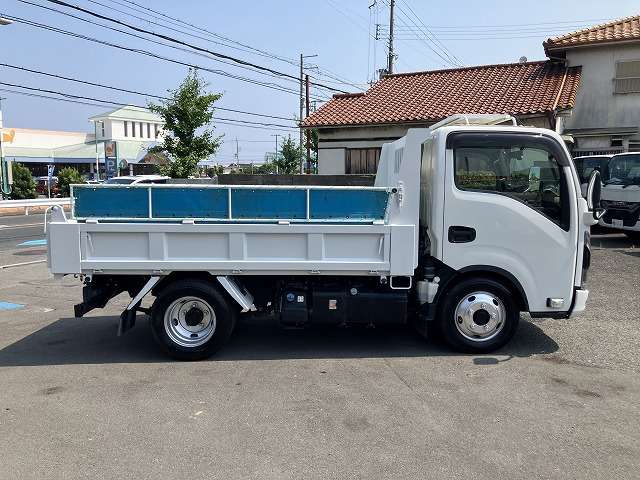 Isuzu Elf 12