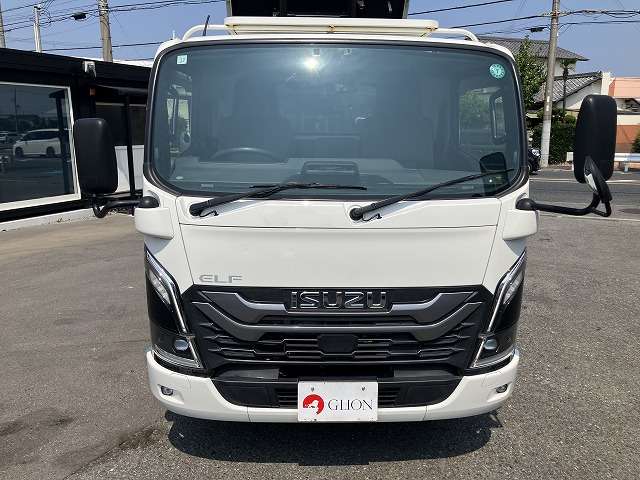 Isuzu Elf 2