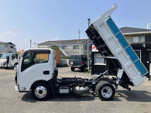 Isuzu Elf 4