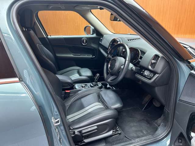 MINI Crossover 5