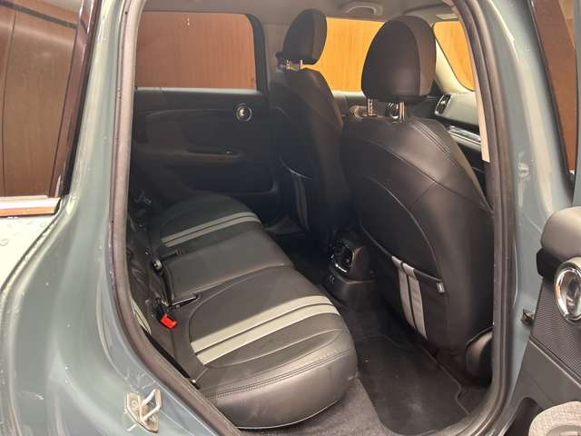 MINI Crossover 7