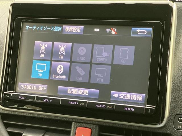 Toyota Noah 12