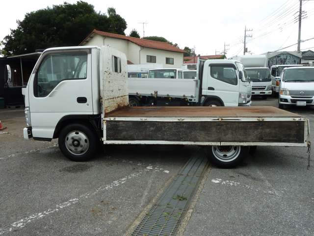 Isuzu Elf 11