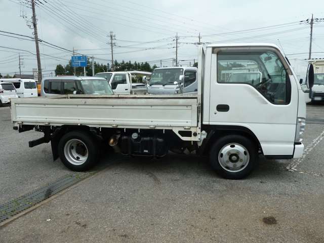 Isuzu Elf 3