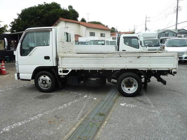 Isuzu Elf 7