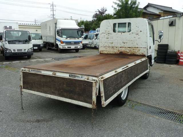 Isuzu Elf 9
