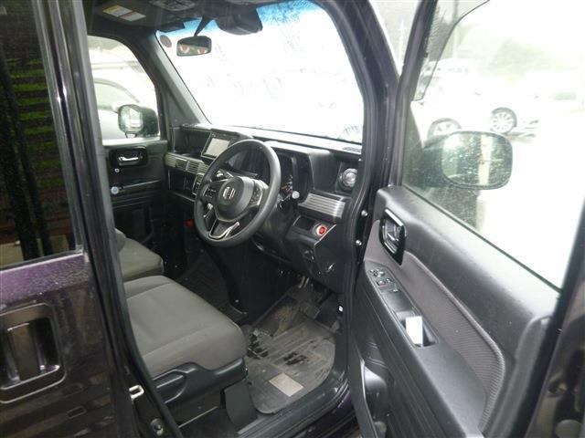 Honda N-VAN 8