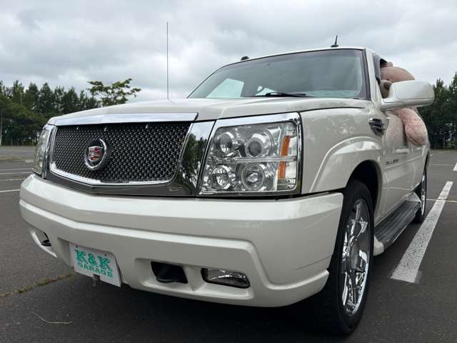 Cadillac Escalade EXT 2