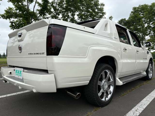 Cadillac Escalade EXT 6