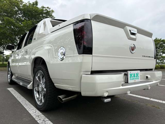 Cadillac Escalade EXT 9