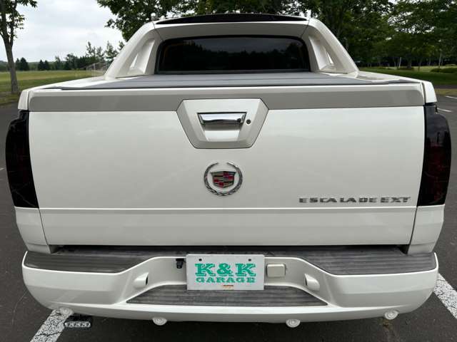 Cadillac Escalade EXT 10
